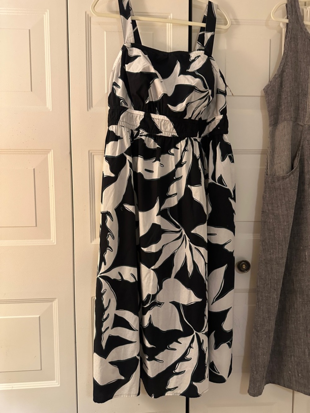 Lane Bryant Black & White Leaf-Print Midi Dress